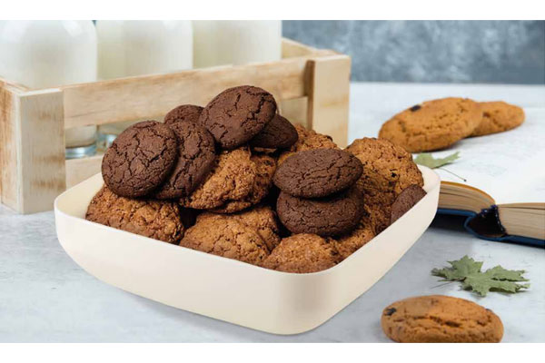 Shallow Square Bowl With Lid